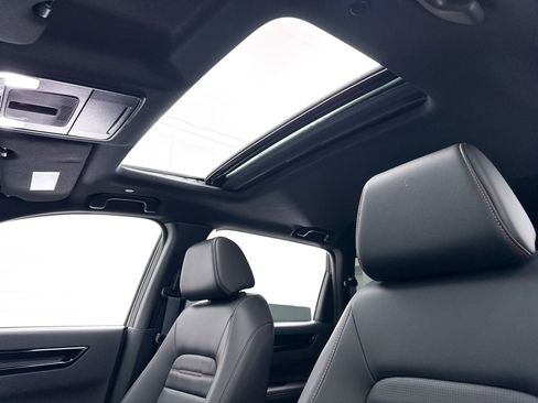 Used 2025 Honda CR-V Sport Touring image 3