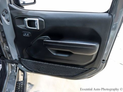 Used 2020 Jeep Wrangler Unlimited Sport S w/ Sun And Sound Package AWD/4WD image 30