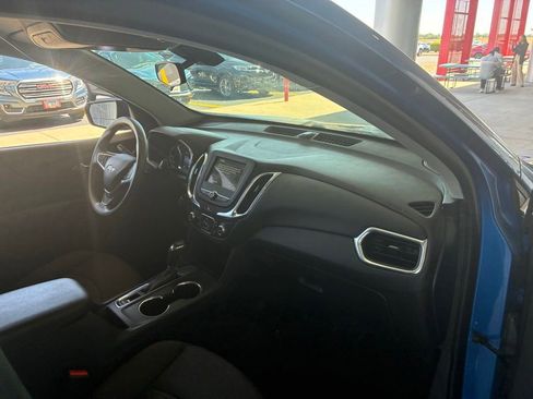 Used 2019 Chevrolet Equinox LT FWD image 12