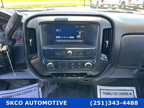 Used 2018 Chevrolet Silverado 1500 W/T w/ Trailering Package image 16