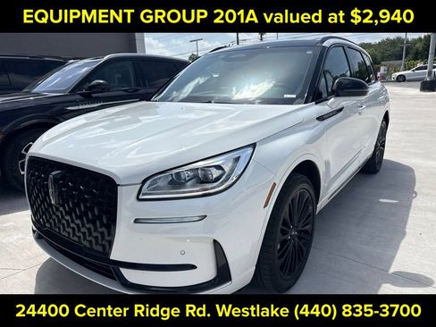 Used 2023 Lincoln Corsair Reserve w/ Equipment Group 201A AWD/4WD image 3