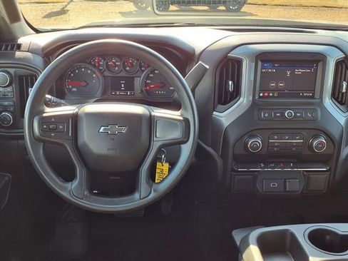 Used 2020 Chevrolet Silverado 1500 Custom Trail Boss w/ Custom Convenience Package image 4