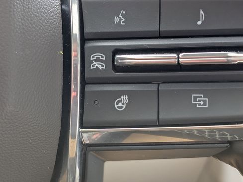 Used 2024 GMC Acadia Denali w/ Super Cruise Package image 35