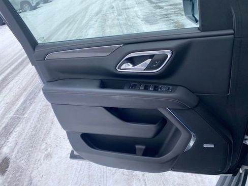 Used 2023 GMC Yukon AT4 image 23