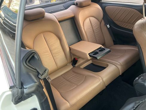 Used 2007 Mercedes-Benz CLK 350 Coupe image 15