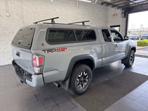 Certified 2020 Toyota Tacoma TRD Off-Road w/ TRD Premium Off Road Package AWD/4WD image 8