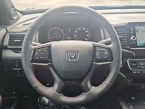 Used 2026 Honda Ridgeline Black Edition image 11
