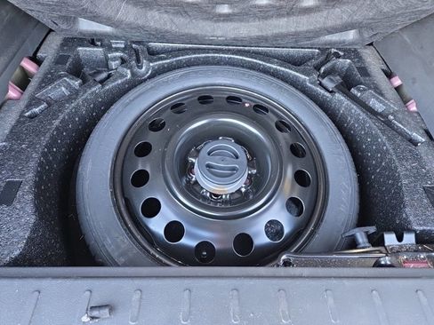 Used 2012 GMC Terrain SLT image 13