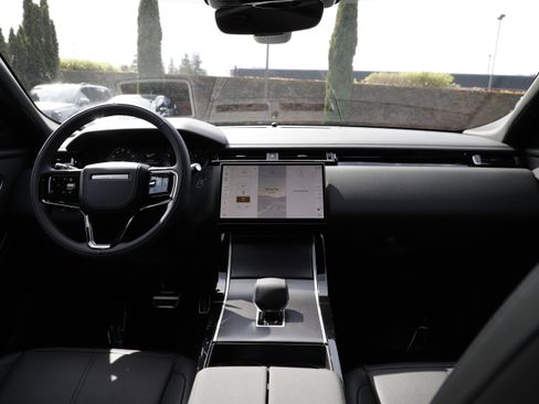 New 2026 Land Rover Range Rover Velar Dynamic SE AWD/4WD image 13
