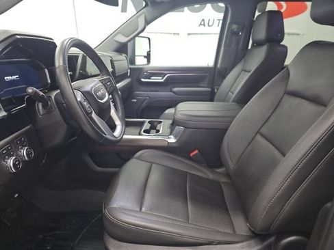 Used 2024 GMC Sierra 3500 SLT w/ SLT Premium Package image 21