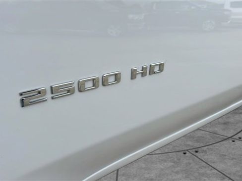 Used 2024 Chevrolet Silverado 2500 W/T image 11
