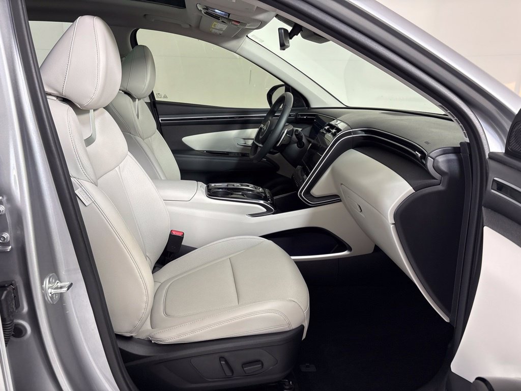 Used 2024 Hyundai Tucson Limited FWD image 12