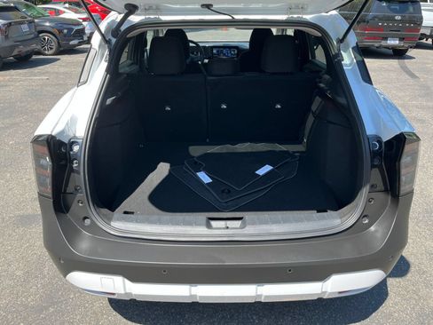 Used 2026 Nissan Kicks SV w/ Cold Weather Package AWD/4WD image 30