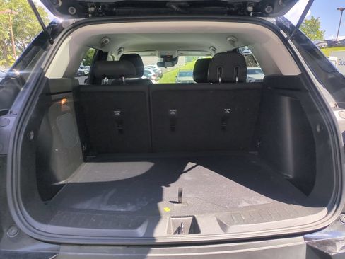 Used 2025 Chevrolet TrailBlazer LT AWD/4WD image 28