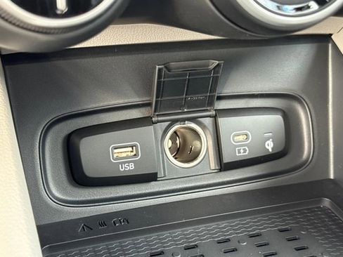 New 2026 Hyundai Venue SEL FWD image 26