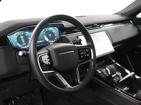 Used 2025 Land Rover Range Rover Sport SE AWD/4WD image 21