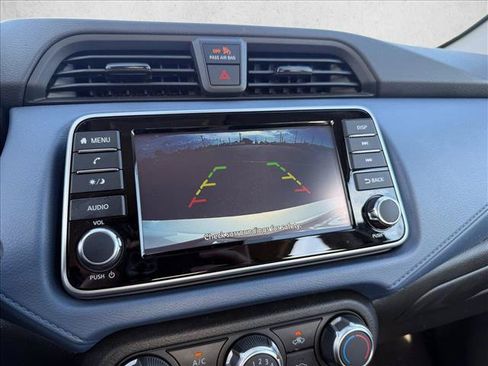 Used 2025 Nissan Versa SV FWD image 18