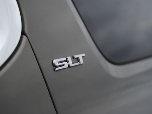 Used 2019 GMC Acadia SLT image 42