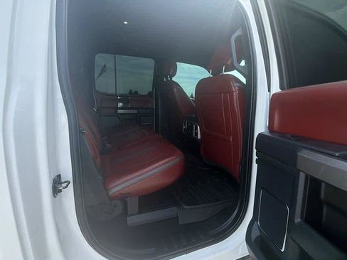 Used 2022 Ford F350 Platinum AWD/4WD image 27