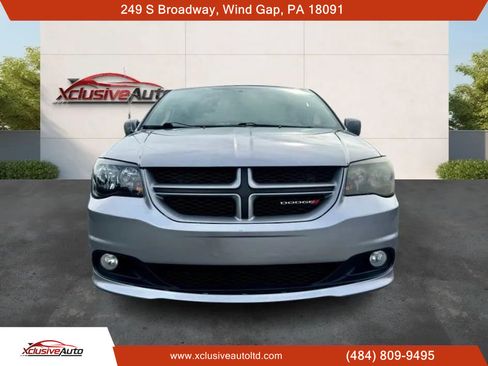 Used 2014 Dodge Grand Caravan R/T w/ Driver Convenience Group image 2