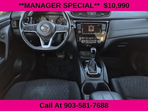 Used 2018 Nissan Rogue SV w/ Sun & Sound Touring Package image 27