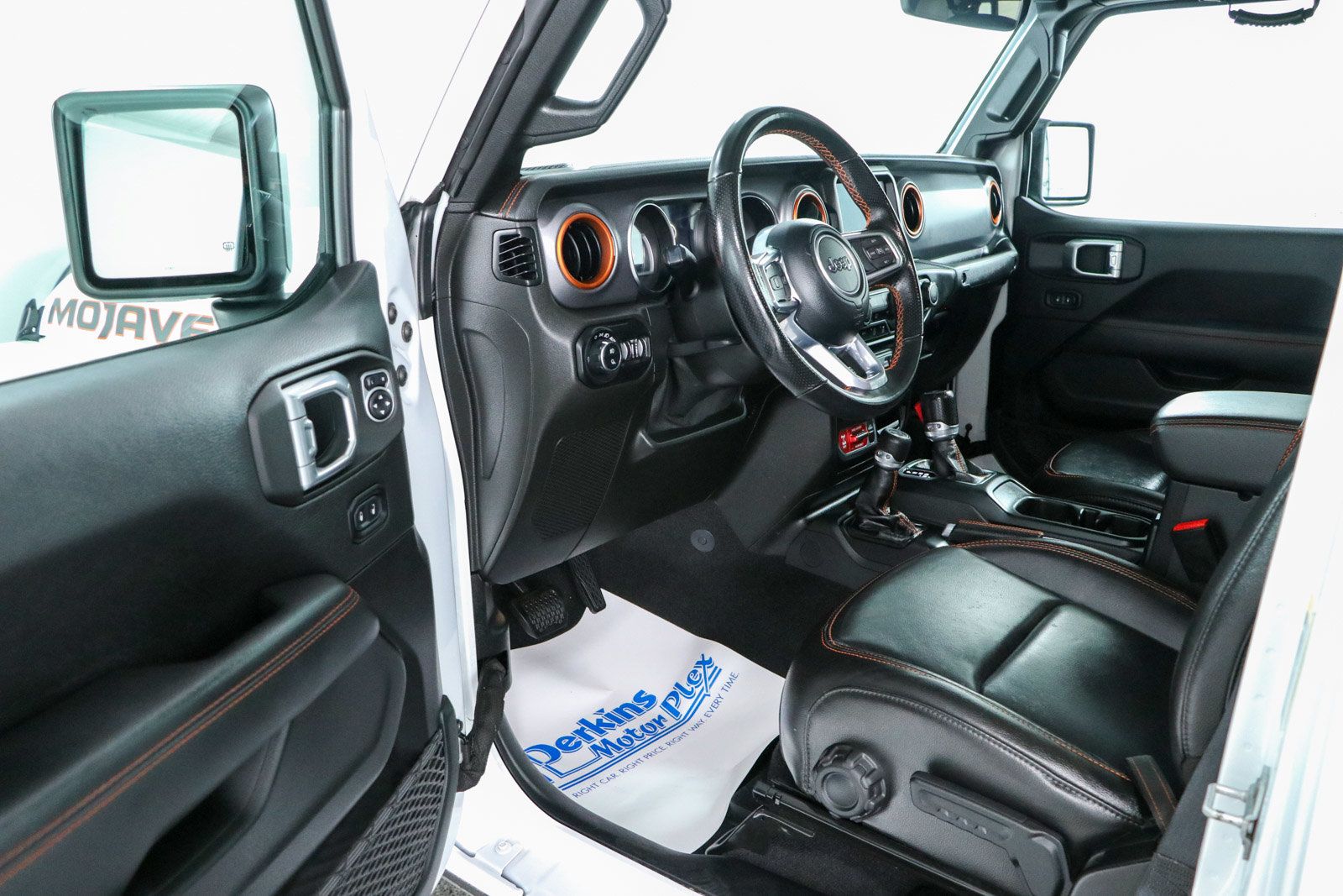 Used 2021 Jeep Gladiator Mojave AWD/4WD image 3