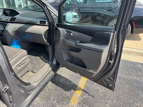Used 2015 Honda Odyssey EX-L image 25