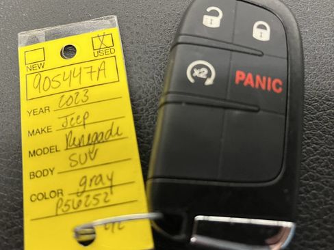 Used 2023 Jeep Renegade Latitude AWD/4WD image 22