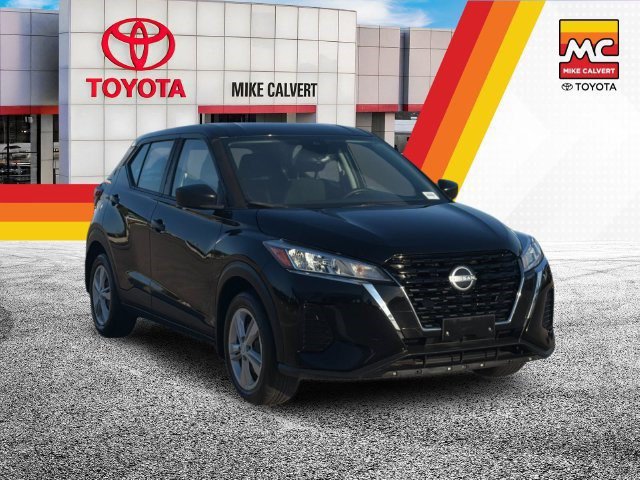 Used 2023 Nissan Kicks S w/ Interior Electronics Package FWD image 7