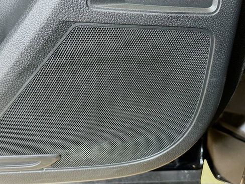 Used 2025 Honda CR-V LX image 11