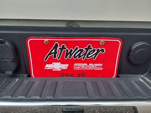 Used 2015 GMC Sierra 1500 SLT w/ SLT Crew Cab Value Package AWD/4WD image 25