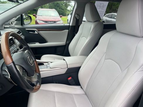 Used 2020 Lexus RX 350L FWD w/ Premium Package image 4