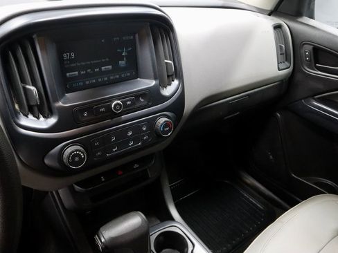 Used 2017 Chevrolet Colorado W/T image 28