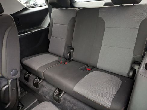 Used 2021 Chevrolet Traverse LT w/ LPO, Floor Liner Package image 22