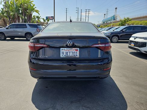 Used 2023 Volkswagen Jetta SE FWD image 11
