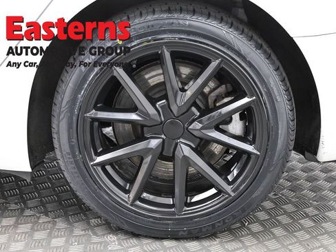 Used 2023 Tesla Model 3 Standard Range image 28