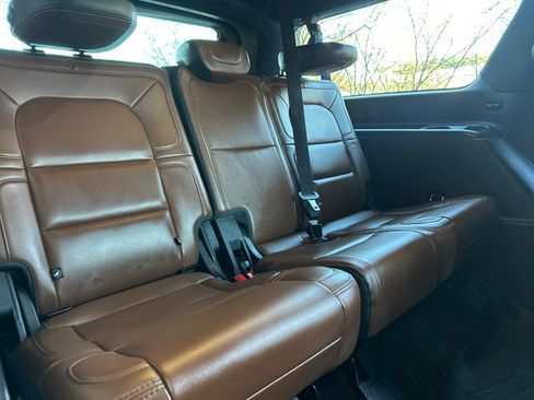 Used 2023 Lincoln Navigator L Reserve image 34