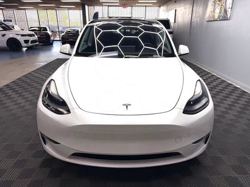 Used 2023 Tesla Model Y Long Range AWD/4WD image 6