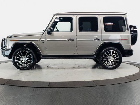 Used 2024 Mercedes-Benz G 550 image 4