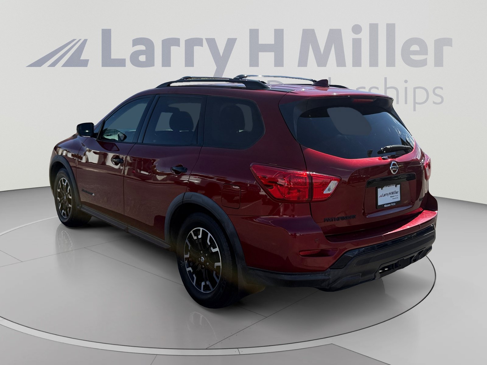 Used 2020 Nissan Pathfinder SV w/ Rock Creek Edition FWD image 3