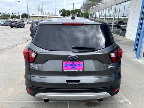Used 2019 Ford Escape SE AWD/4WD image 3