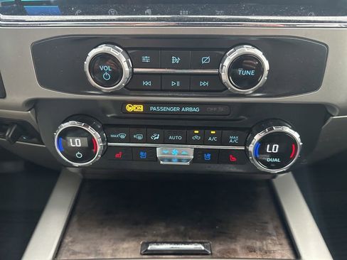 Used 2022 Ford F250 Lariat AWD/4WD image 27