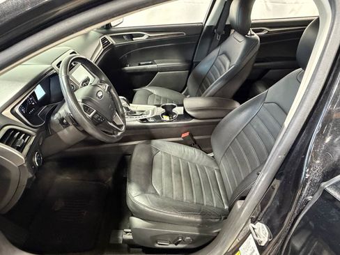 Used 2014 Ford Fusion SE w/ Equipment Group 202A FWD image 23
