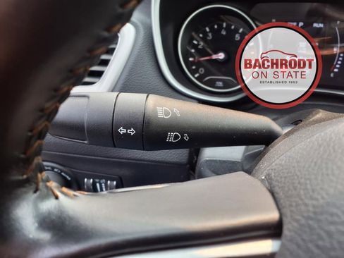 Used 2021 Jeep Compass Latitude image 17