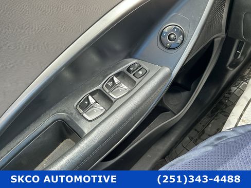 Used 2018 Hyundai Santa Fe Sport image 22