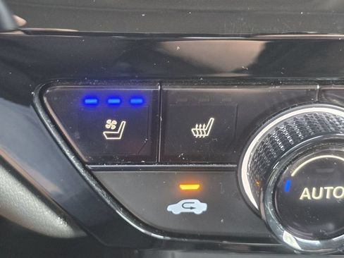 Used 2024 Honda Accord Touring image 9