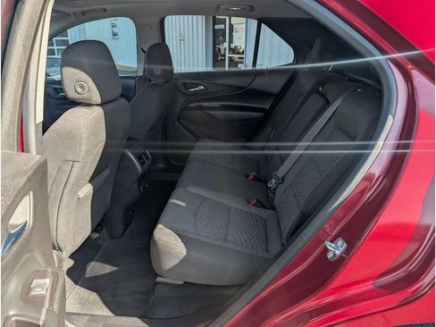 Used 2018 Chevrolet Equinox LT w/ Sun & Infotainment Package image 13