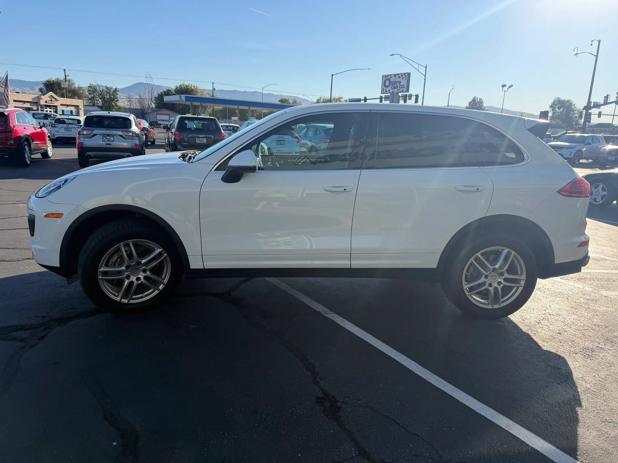 Used 2018 Porsche Cayenne AWD/4WD image 5