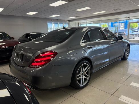 Used 2018 Mercedes-Benz S 560 4MATIC Sedan w/ AMG Line Exterior image 2