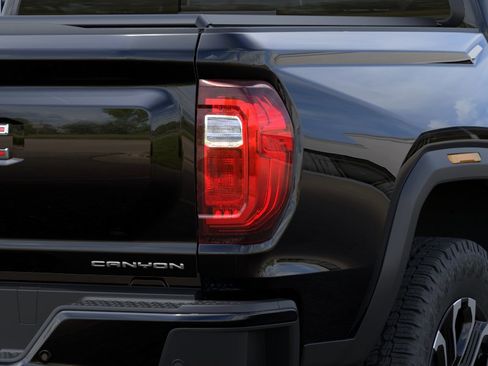 New 2026 GMC Canyon Denali AWD/4WD image 14